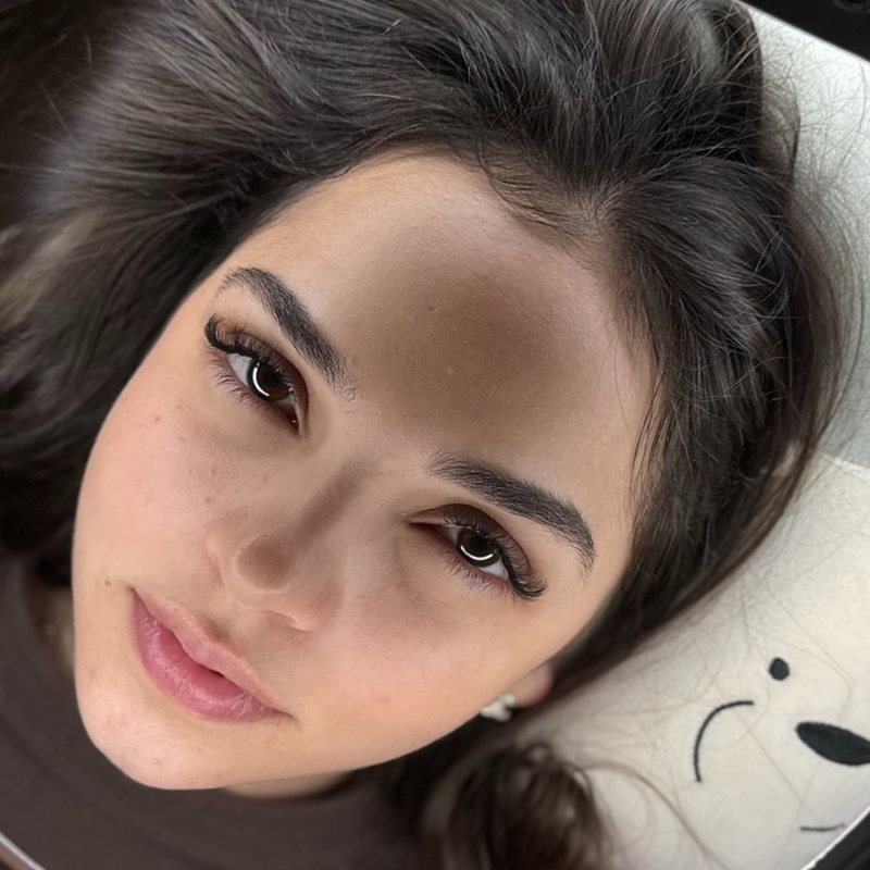 Extensão de cílios volume no Tatuapé — resultado real Bella Beauty